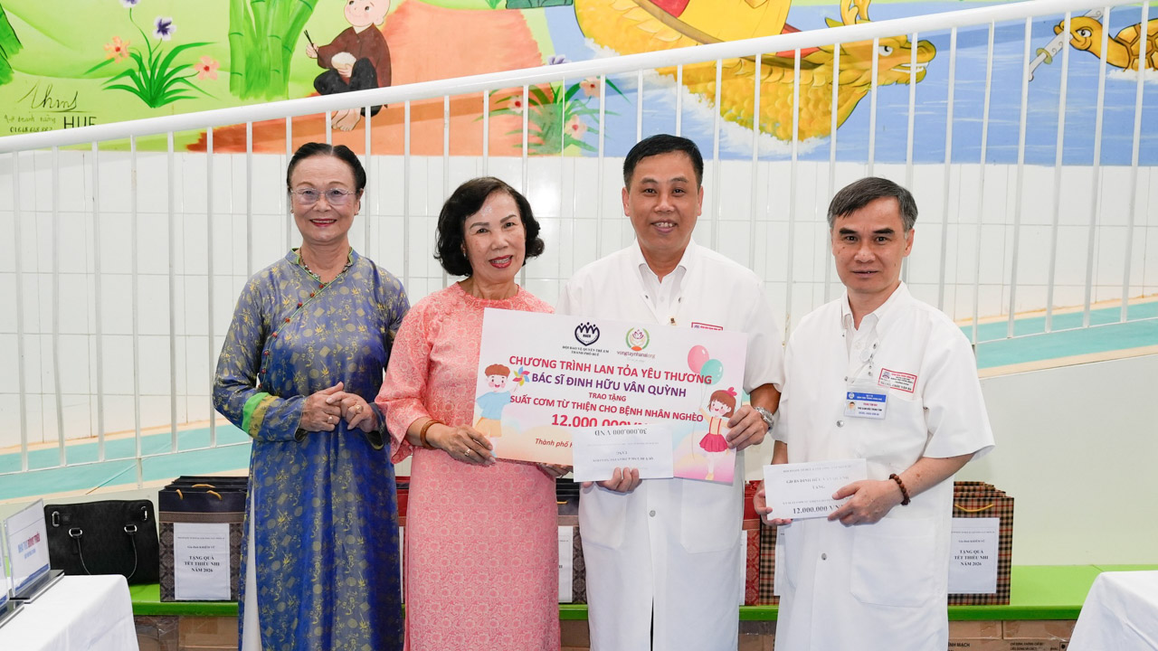 Lan tỏa yêu thương đến bệnh nhi ung thư đang điều trị tại BVTW Huế
