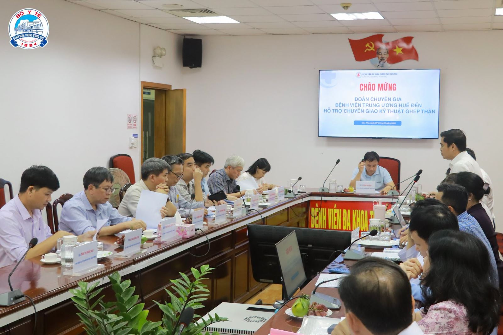 BVTW Huế chuyển giao kỹ thuật, hỗ trợ Bệnh viện Đa khoa Thành phố Cần Thơ thực hiện thành công hai ca ghép thận trong một ngày